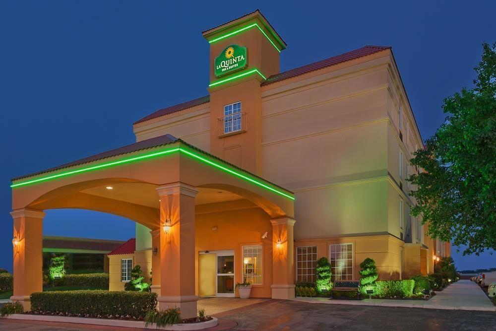 La Quinta Inn & Suites Tulsa Dış mekan fotoğraf