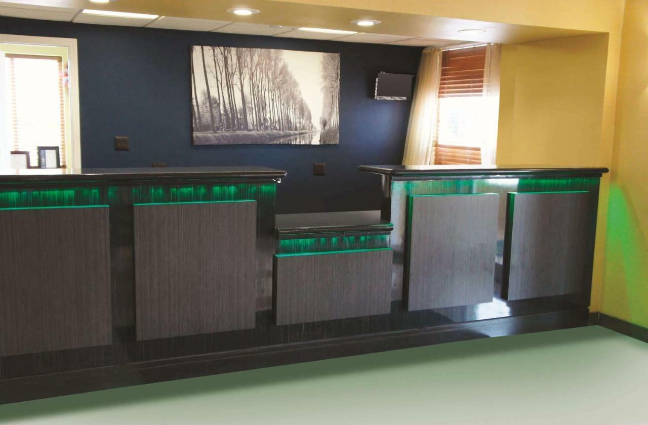 La Quinta Inn & Suites Tulsa Dış mekan fotoğraf