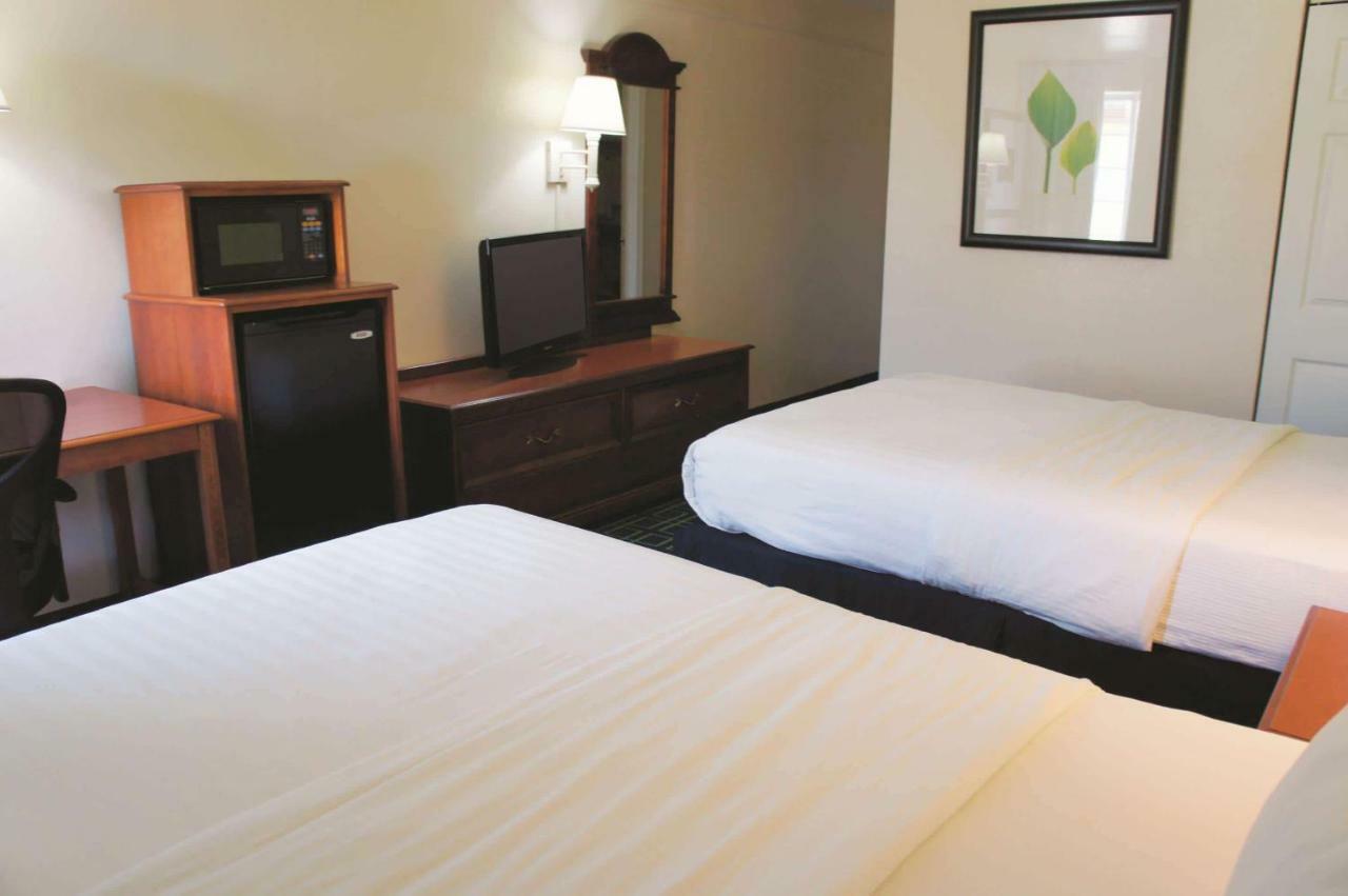 La Quinta Inn & Suites Tulsa Dış mekan fotoğraf